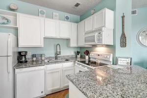 Beach Club - Turtle Ranch