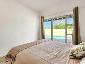 The Valley Escape - Pool & Outdoors