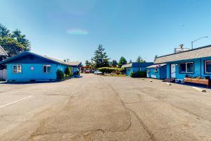 Lamplighter Inn - 111 Tropical Fish Cove