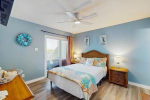 Wilsons Watering Hole - Captain’s Quarters