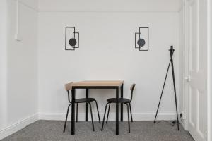 Cosy Grimsby House with Free Parking