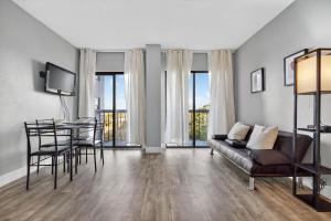 6165 CD Unit 3603 - Enclave at Orlando Condo