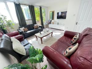Promo rate - Maida Vale 3Bed, 3Bath flat with Garden near Little Venice, Paddington, St Johns Wood by NourNest Apartments