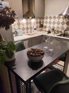 3 rooms in a beautiful passage of Auxerre