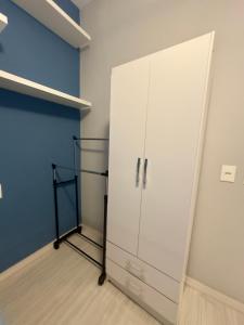 Apartamento moderno e aconchegante ao lado da Fac Medicina UFF, Centro de Niterói e Rio de Janeiro