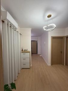 Nene Tereza Airport Apartment