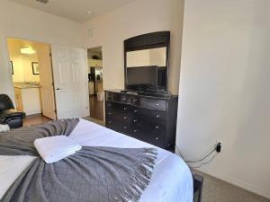 Casa 3Q Lucaya Village — 15min da Disney