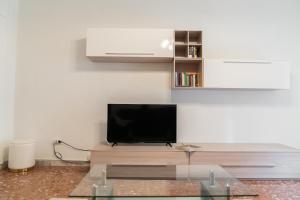 Whole apartment near main subway