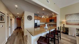 Redfish Village - Vitamin Sea - M2-217