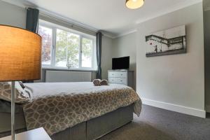 Beacon House - Private Parking - Fast Wifi