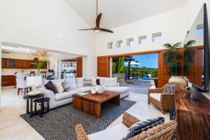 A luxurious 4bed 2level retreat