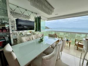 Apto Frente Mar Itapema Canto da Praia