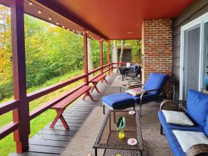 Stunning Foilage Views from the Fire Tower Cabin
