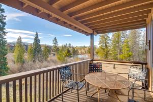 3BR Riverfront Retreat! Mtn Views, Community Perks