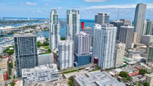 227-2500FU DOWNTOWN MIAMI 1 BEDROOM CONDO