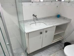 Cobertura com 3 Quartos a 1 Minuto da Prainha