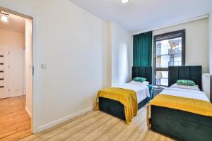 Kasprzaka 29C Two Separate Bedroom Free Garage By Perfect Apart