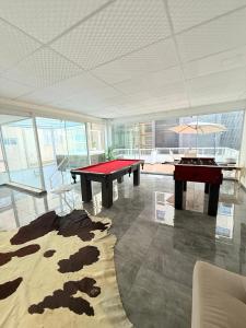 Tripex 250m do Mar com piscina, jacuzzi e muito mais