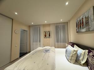 Border Bliss - Private Room with Bathroom in a Cozy Home