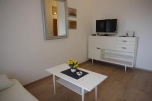 Apartments by the sea Podgora, Makarska - 6779