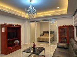 My Suite Heart of San Juan City with Roof Garden along F Blumentritt Near Ortigas