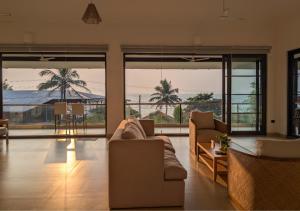 Mandrem Beach front Ocean 6