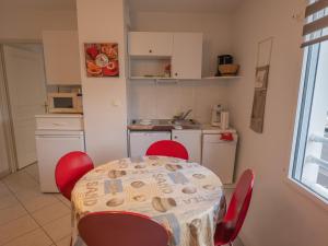 Appartement 2 pièces à 1km de la plage, proche du centre et des commerces - FR-1-197-218