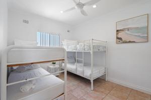 Debra Court 11