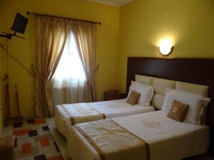 Twin Room room in Hotel Konti