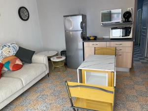 Maisonette plain-pied avec cour fermée, proche plage et commerces - FR-1-476-248