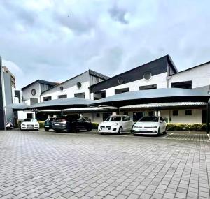 Modern Apartments #2