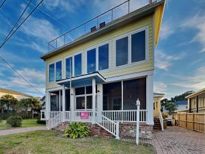 15 17th Street by Tybee Vacation Rentals