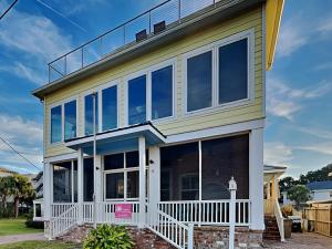 15 17th Street by Tybee Vacation Rentals