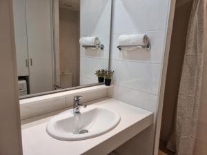 Apartamento de 1 habitación con terraza, cerca de la playa - HISP-236-39