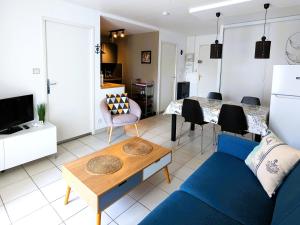 Arcachon Centre : Charmant T2 avec Loggia, Parking Sécurisé et Proche Plage - FR-1-420-61