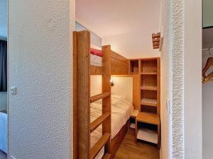 Studio lumineux avec balcon plein sud au pied des pistes - FR-1-832-10