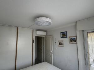 T2 climatisé au Port de Cavalaire avec garage privé - FR-1-100-365