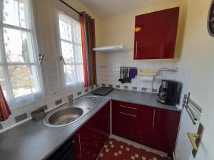 Appartement lumineux T2 avec Wi-Fi et lave-linge, centre La Roche-Posay - FR-1-541-182