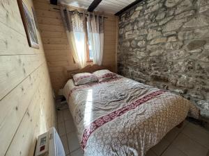 Appartement de charme dans chalet rénové - Animaux et parking - FR-1-836-54