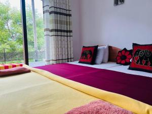 Kandy IVY Banks Holiday Resort