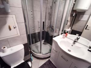 Studio rénové proche centre, superbe vue, max 4 pers - FR-1-771-4