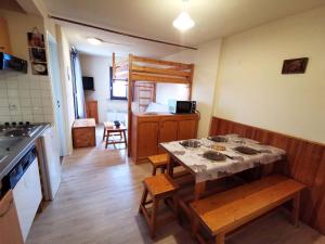 2 Pièces Familial à Prapoutel - Balcon et Belle Vue - FR-1-771-40