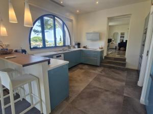 Villa 8 Pièces avec piscine privée et vue mer à Sainte-Maxime - FR-1-780-11