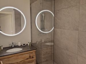 Appartement centre Courchevel 1850, 4 chambres elegantes - FR-1-772-8