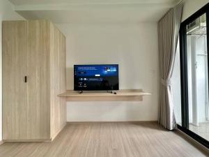 Vay Pothisan Pattaya