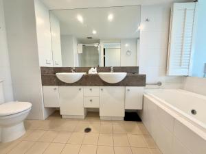 Central Park Front Broadbeach 503