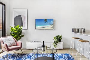 Boutique apartment in quiet, sought-after suburb