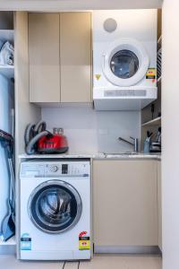 Comfy 1-Bed Apartment in Perfect Location