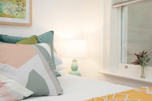 FunkyWest Studio with Private Patio