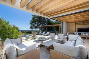 Brand New 5 bed Lux Villa